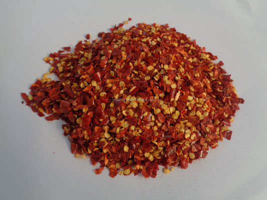 OEM Crushed Chilli Raw Red Chilli Pepper Flakes Pungent Flavor