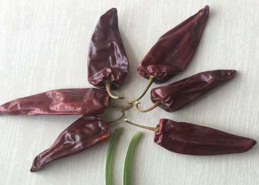 Whole Paprika Red Pepper Grade A With 1