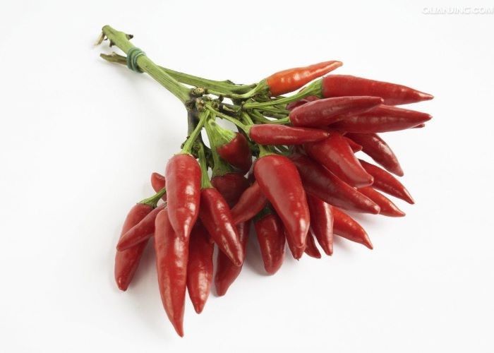 Non Irradiated Mild Dried Red Chilies Stemmed Chili Pods Zero Additive